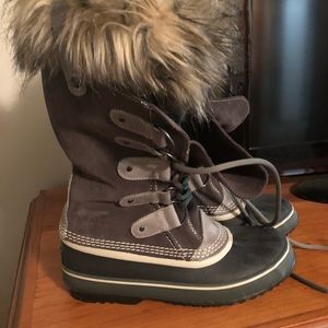 Sorel Joan of Arctic